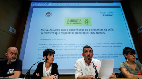 Los dirigentes de la ONG Salvamento Marítimo Humanitario (i-d) Iñigo Gutiérrez, Izaskun Arriaran, Iñigo Mijangos y Amaia Martínez, han ofrecido una rueda de prensa este miércoles en San Sebastián para denunciar el "bloqueo" del Aita Mari en Los dirigentes de la ONG Salvamento Marítimo Humanitario (i-d) Iñigo Gutiérrez, Izaskun Arriaran, Iñigo Mijangos y Amaia Martínez, han ofrecido una rueda de prensa este miércoles en San Sebastián para denunciar el "bloqueo" del Aita Mari en