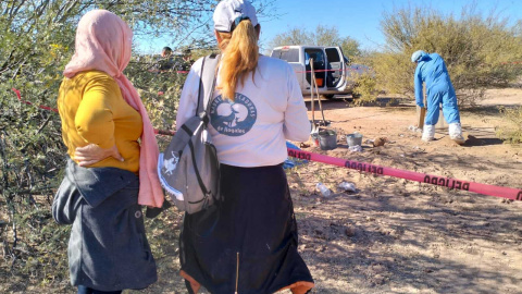 12/2/24 - La asociación Madres Buscadoras de Sonora en una expedición de búsqueda en una fosa común, realizada en enero de 2024. 12/2/24 - La asociación Madres Buscadoras de Sonora en una expedición de búsqueda en una fosa común, realizada en enero de 2024.