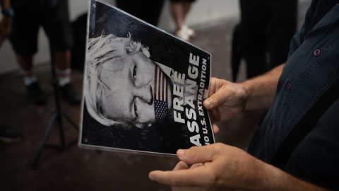Assange Assange