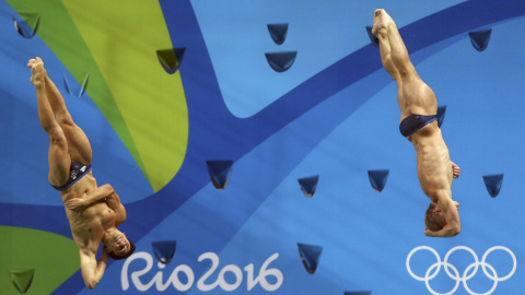Un salto de los nuevos campeones olímpicos desde los 3 metros. /REUTERS Un salto de los nuevos campeones olímpicos desde los 3 metros. /REUTERS