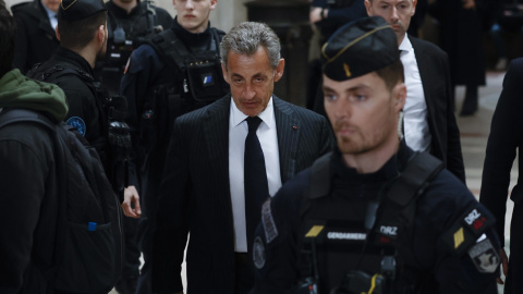 El expresidente francés, Nicolas Sarkozy, llegando al Palacio de Justicia de París para conocer su veredicto. El expresidente francés, Nicolas Sarkozy, llegando al Palacio de Justicia de París para conocer su veredicto.