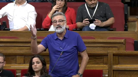 La CUP abandona el Parlament tras saber que los miembros de los CDR detenidos irán a prisión provisional La CUP abandona el Parlament tras saber que los miembros de los CDR detenidos irán a prisión provisional