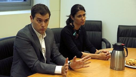 Albert Rivera junto a su jefa de gabinete, María Castiella.- EFE
