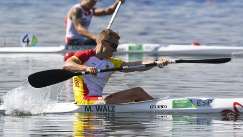 Marcus Walz entrando primero en la final del k1 1.000 metros. /AFP