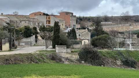 Vistes del poble de Montmaneu Vistes del poble de Montmaneu