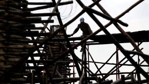 Un obrero de la construcción./ EFE Un obrero de la construcción./ EFE