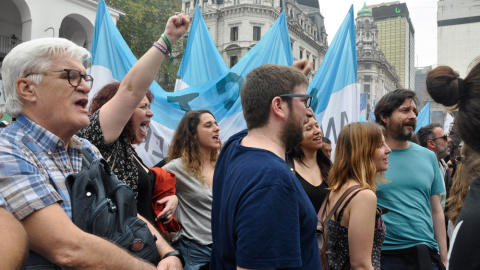 Miembros de Podemos estuvieron presentes en la manifestación en Buenos Aires. A.D. Miembros de Podemos estuvieron presentes en la manifestación en Buenos Aires. A.D.