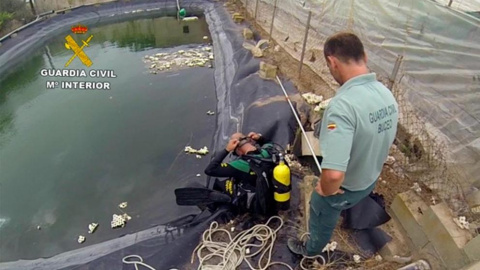 Equipos de rescate de la víctima./Guardia Civil Equipos de rescate de la víctima./Guardia Civil