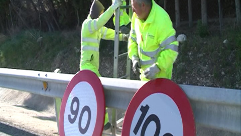 Mañana se reduce la velocidad a 90 km/h en las carreteras convencionales Mañana se reduce la velocidad a 90 km/h en las carreteras convencionales