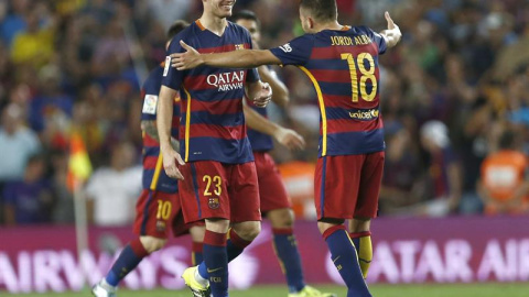 Vermaelen celebra con Jordi Alba su gol. EFE/Alejandro García Vermaelen celebra con Jordi Alba su gol. EFE/Alejandro García