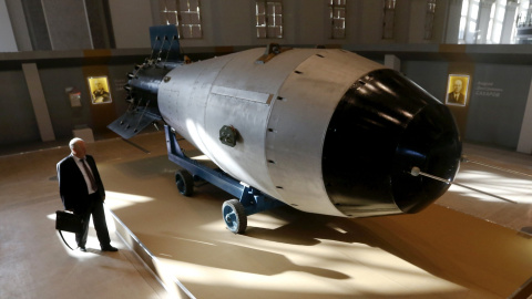 Shell, la réplica de la mayor bomba nuclear soviética AN- 602 se encuentra en exhibición en Moscú, Rusia, 31 de agosto de 2015. REUTERS / Maxim Zmeyev