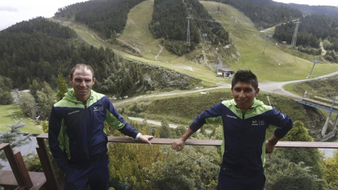 Los ciclistas del equipo Movistar, el español Alejandro Valverde y el colombiano Nairo Quintana, durante la jornada de descanso de ayer. /EFE Los ciclistas del equipo Movistar, el español Alejandro Valverde y el colombiano Nairo Quintana, durante la jornada de descanso de ayer. /EFE
