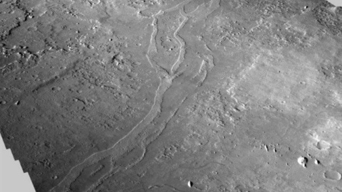 La aparición de ríos fósiles apoya la existencia de un ambiente cálido y húmedo hace miles de millones de años en Marte. NASA La aparición de ríos fósiles apoya la existencia de un ambiente cálido y húmedo hace miles de millones de años en Marte. NASA