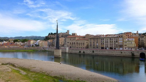 04-02-2017- Los caudales del Ebro se están reduciendo de una manera notable en los últimos años como consecuencia del cambio climático y el aumento de la demanda./ Zarateman, Wikipedia Commons. 04-02-2017- Los caudales del Ebro se están reduciendo de una manera notable en los últimos años como consecuencia del cambio climático y el aumento de la demanda./ Zarateman, Wikipedia Commons.