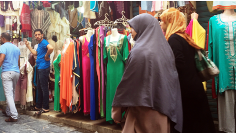 Apenas se ven extranjeros en el otrora turístico zoco de Túnez. Apenas se ven extranjeros en el otrora turístico zoco de Túnez.