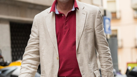 El alcalde de Zaragoza, Pedro Santisteve, de ZeC, realiza un balance positivo de los primeros quince meses de la legislatura.