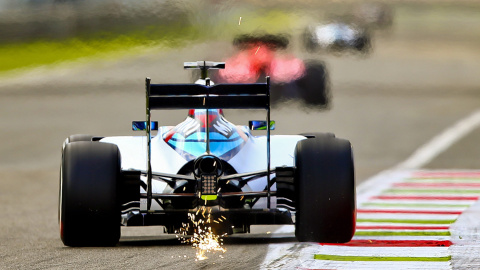 El brasileño de la escudería Williams de Fórmula Uno, Felipe Massa, pilota su monoplaza durante los segundos entrenamientos libres del Gran Premio de Italia que se disputa en el circuito de Monza, Italia, el 4 de septiembre de 2015. EFE/Srd