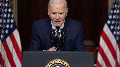 Joe Biden en la Sala de Tratados Indios del edificio de la Oficina Ejecutiva de Eisenhower en el complejo de la Casa Blanca Joe Biden en la Sala de Tratados Indios del edificio de la Oficina Ejecutiva de Eisenhower en el complejo de la Casa Blanca
