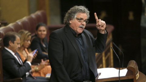El portavoz de ERC Joan Tardá, durante su intervención en la segunda sesión del debate de investidura del candidato del PP, Mariano Rajoy. EFE/Chema Moya