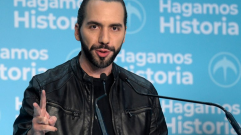 Nayib Bukele, de Gran Alianza Nacional (GANA), tras declarar su victoria en las elecciones presidenciales en San Salvador el 3 de febrero de 2019 | AFP Nayib Bukele, de Gran Alianza Nacional (GANA), tras declarar su victoria en las elecciones presidenciales en San Salvador el 3 de febrero de 2019 | AFP
