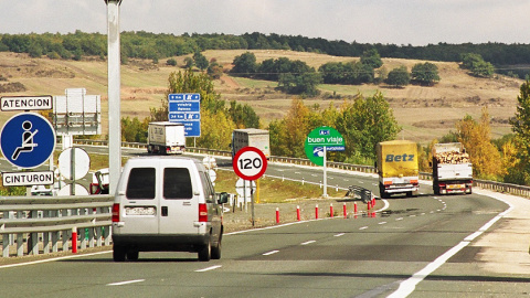 Imagen de la autopista del Norte o AP-1, gestionada por Europistas, del Grupo Itínere. Imagen de la autopista del Norte o AP-1, gestionada por Europistas, del Grupo Itínere.