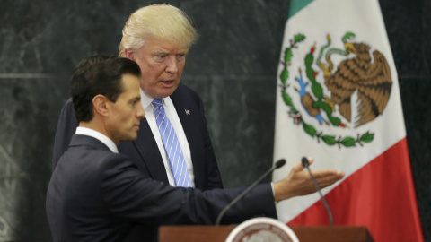 El candidato republicano a la Casa Blanca, Donald Trump, y el dirigente mexicano, Enrique Peña Nieto, durante su reunión en México.- REUTERS El candidato republicano a la Casa Blanca, Donald Trump, y el dirigente mexicano, Enrique Peña Nieto, durante su reunión en México.- REUTERS