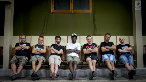 Els components de Boikot, abans d'un concert a Alcampell. BRAIS LORENZO COUTO. Els components de Boikot, abans d'un concert a Alcampell. BRAIS LORENZO COUTO.