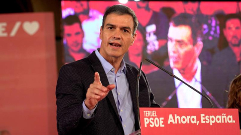 10/10/2019.- El presidente del Gobierno en funciones, Pedro Sánchez, interviene en un acto de precampaña electoral celebrado este jueves en Teruel. EFE/ Antonio García 10/10/2019.- El presidente del Gobierno en funciones, Pedro Sánchez, interviene en un acto de precampaña electoral celebrado este jueves en Teruel. EFE/ Antonio García
