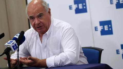 El candidato de Catalunya Sí que es Pot, Lluís Rabell, ha dicho hoy que "todo el mundo está opinando sobre el futuro de Cataluña, excepto la propia sociedad catalana".- EFE El candidato de Catalunya Sí que es Pot, Lluís Rabell, ha dicho hoy que "todo el mundo está opinando sobre el futuro de Cataluña, excepto la propia sociedad catalana".- EFE