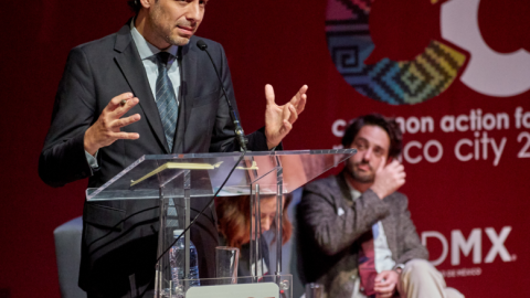 Guillaume Long en el Common Action Forum de México y el director general de CAF Rafael Heiber./ Rodrigo Espinoza/CAF-CDMX Guillaume Long en el Common Action Forum de México y el director general de CAF Rafael Heiber./ Rodrigo Espinoza/CAF-CDMX