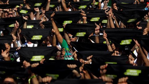Manifestantes durante la marcha de PACMA en Madrid. REUTERS/Susana Vera