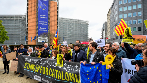 Las protestas han llegado hasta Bélgica, donde ha participado el expresidente de la Generalitat Carles Puigdemont. / AFP