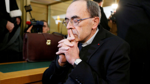 El cardenal Philippe Barbarin en el tribunal de Lyon en enero. REUTERS/Emmanuel Foudrot El cardenal Philippe Barbarin en el tribunal de Lyon en enero. REUTERS/Emmanuel Foudrot
