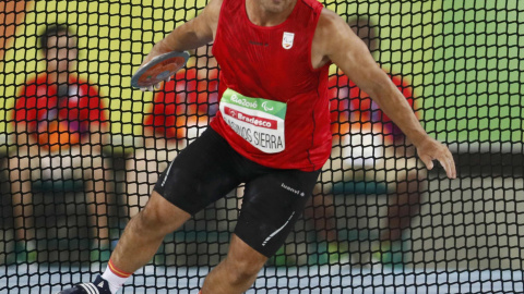 David Casinos en uno de los lanzamientos en la final de disco de los Juegos Paralímpicos. /REUTERS David Casinos en uno de los lanzamientos en la final de disco de los Juegos Paralímpicos. /REUTERS