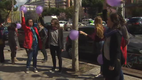 La carga mental sufrida por muchas mujeres es invisible pero muy pesada La carga mental sufrida por muchas mujeres es invisible pero muy pesada