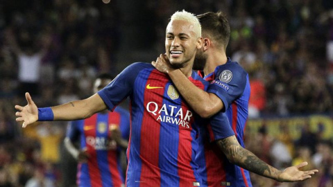 Neymar celebrando anoche su gol ante el Celtic de Glasgow en la Champions. /EFE Neymar celebrando anoche su gol ante el Celtic de Glasgow en la Champions. /EFE