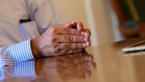 Un gesto de Augusto Espinosa.- CHRISTIAN GONZÁLEZ