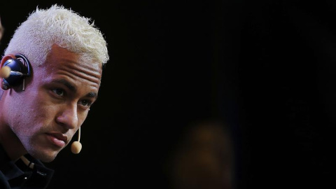 Neymar, en un acto en Barcelona este jueves. EFE/Alejandro García Neymar, en un acto en Barcelona este jueves. EFE/Alejandro García