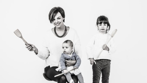 La periodista Cristina Villanueva es una de las figuras públicas que participan en éste calendario benéfico