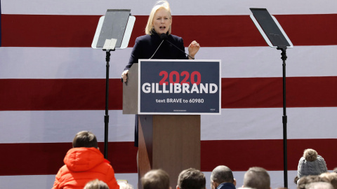 Kirsten Gillibrand durante su primer gran acto de cara a las primarias demócratas a la Casa Blanca.- EFE Kirsten Gillibrand durante su primer gran acto de cara a las primarias demócratas a la Casa Blanca.- EFE