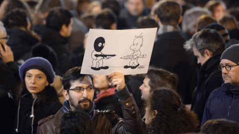Concentración en la Plaza de la República de París. AFP