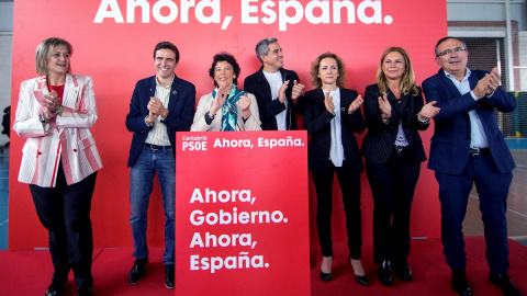 02/11/2019.- La ministra de educación y portavoz del gobierno en funciones, Isabel Celaá (3i), durante el acto de campaña en Camargo, hoy Sábado. / EFE - Román G. Aguilera 02/11/2019.- La ministra de educación y portavoz del gobierno en funciones, Isabel Celaá (3i), durante el acto de campaña en Camargo, hoy Sábado. / EFE - Román G. Aguilera