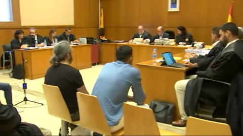 La ministra de Justicia sobre la sentencia de La Manada de Manresa: "sin consentimiento hay violencia sexual" La ministra de Justicia sobre la sentencia de La Manada de Manresa: "sin consentimiento hay violencia sexual"