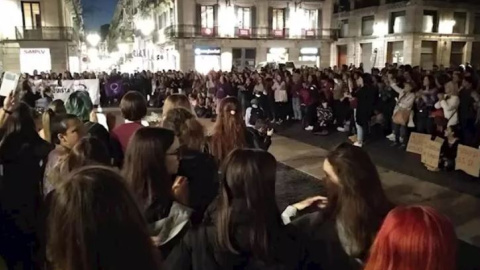 04/11/2019 - Manifestación en Barcelona contra la sentencia de la'Manada de Manresa'. / EUROPA PRESS 04/11/2019 - Manifestación en Barcelona contra la sentencia de la'Manada de Manresa'. / EUROPA PRESS