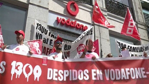 Empleados de Vodafone protestan contra el ERE. E.P. Empleados de Vodafone protestan contra el ERE. E.P.