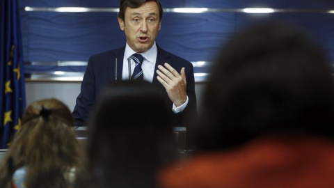 El portavoz del PP en el Congreso, Rafael Hernando, en rueda de prensa. EFE El portavoz del PP en el Congreso, Rafael Hernando, en rueda de prensa. EFE