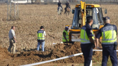 La Policía busca el cadáver de la joven desaparecida en 2009, en una imagen de archivo. -EFE La Policía busca el cadáver de la joven desaparecida en 2009, en una imagen de archivo. -EFE