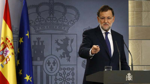 El presidente del Ejecutivo, Mariano Rajoy, durante su comparecencia hoy en el Palacio de La Moncloa. / SERGIO BARRENECHEA (EFE) El presidente del Ejecutivo, Mariano Rajoy, durante su comparecencia hoy en el Palacio de La Moncloa. / SERGIO BARRENECHEA (EFE)
