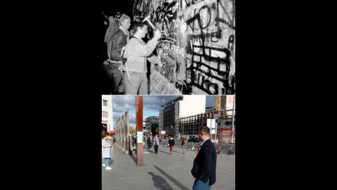 Un hombre martillando una parte del Muro de Berlín cerca de la Potsdamer Platz después de que se anunciara la apertura de la frontera el 9 de noviembre de 1989, y (abajo) la Potsdamer Platz en 2019. Este 9 de noviembre, Alemania celebrará e