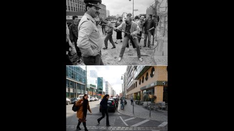 Un soldado fronterizo de la Alemania Oriental mirando a un hombre martillando una parte del Muro de Berlín en Markgrafen Strasse / Rudi-Dutschke Strasse el 2 de junio de 1990, y (abajo) el mismo lugar en Berlín el 30 de octubre de 2019. Est